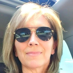 Primarily women's clothing